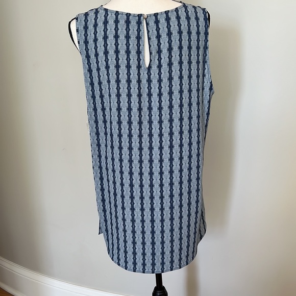 Vince Camuto Women's Blouse Blue, size L, Knit High Low Tunic with side tie - Picture 3 of 11